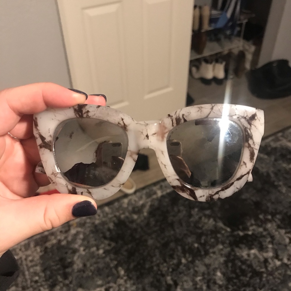 Quay sun glasses!